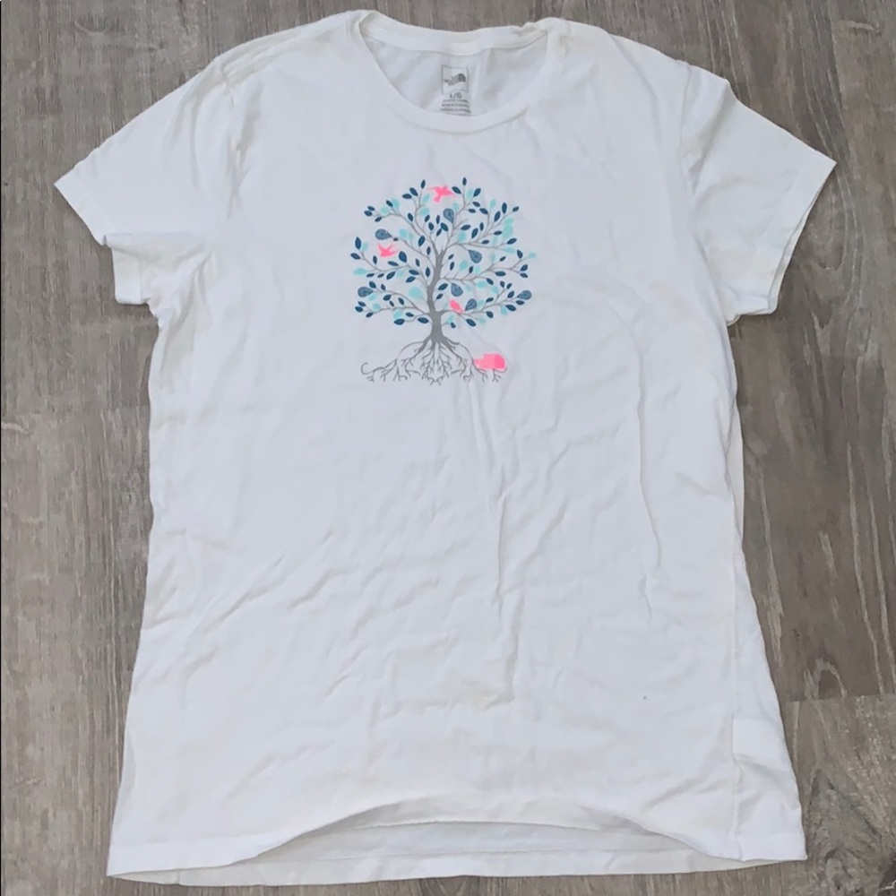 white north face shirt